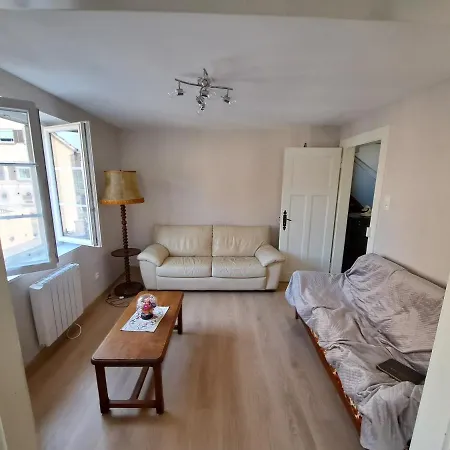 Faubourg Des Pierres Ferienhaus