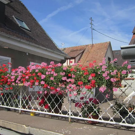 Faubourg Des Pierres Ferienhaus